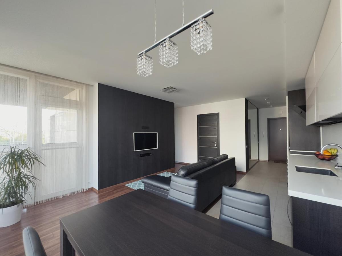 25C Apartment Klaipėda Exteriör bild